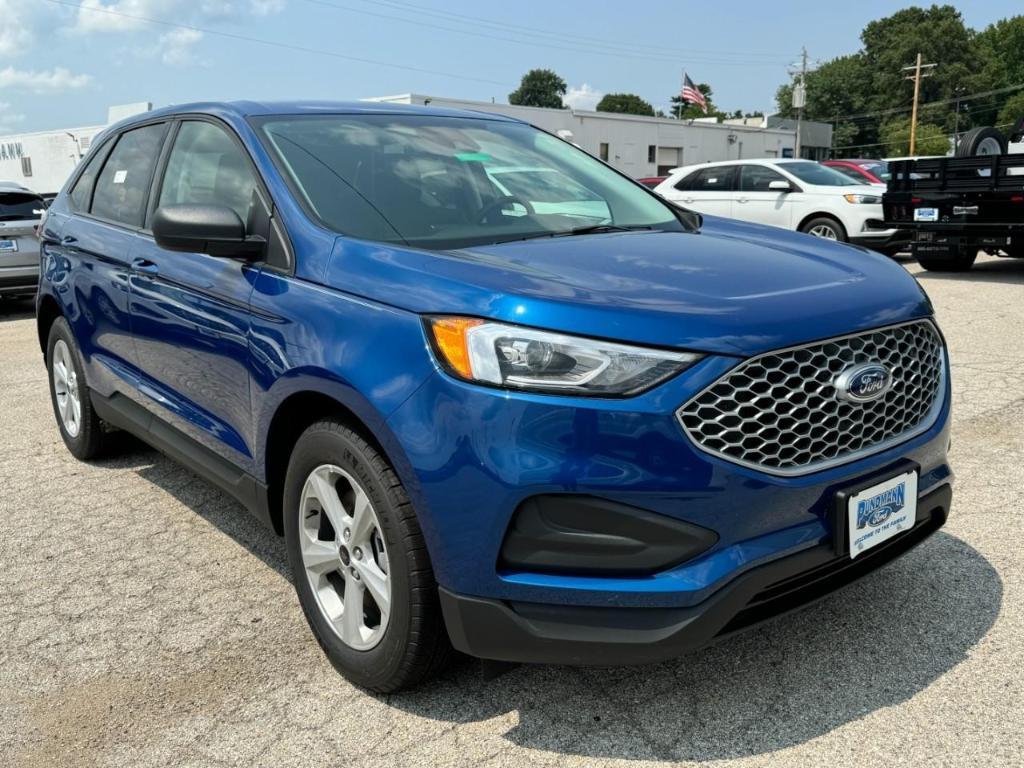 new 2024 Ford Edge car, priced at $30,060