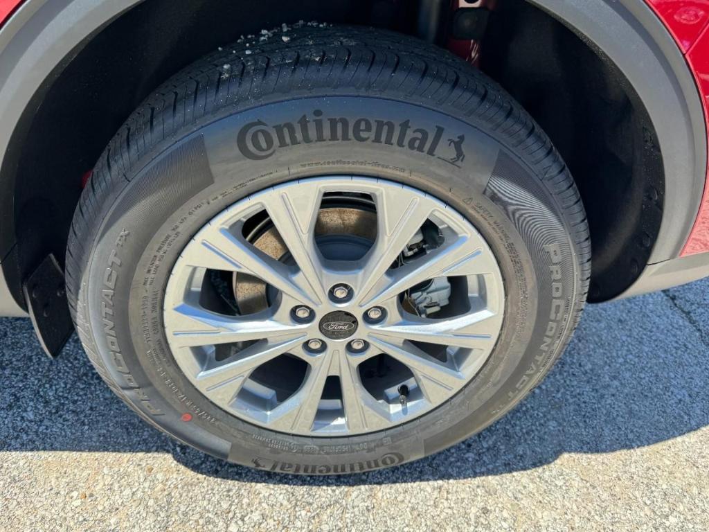 new 2025 Ford Escape car, priced at $32,875