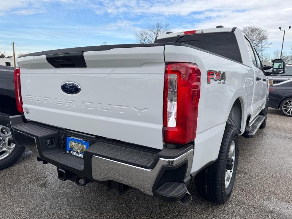 new 2025 Ford F-250 car, priced at $60,555