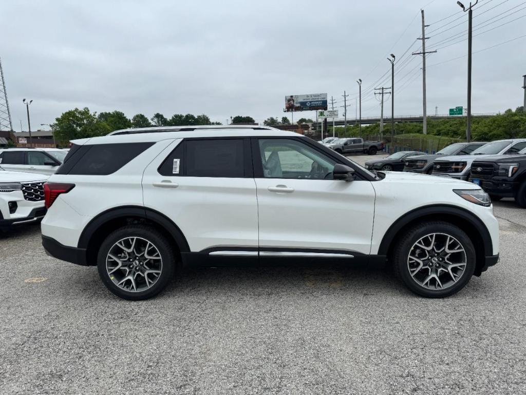 new 2025 Ford Explorer car, priced at $59,505