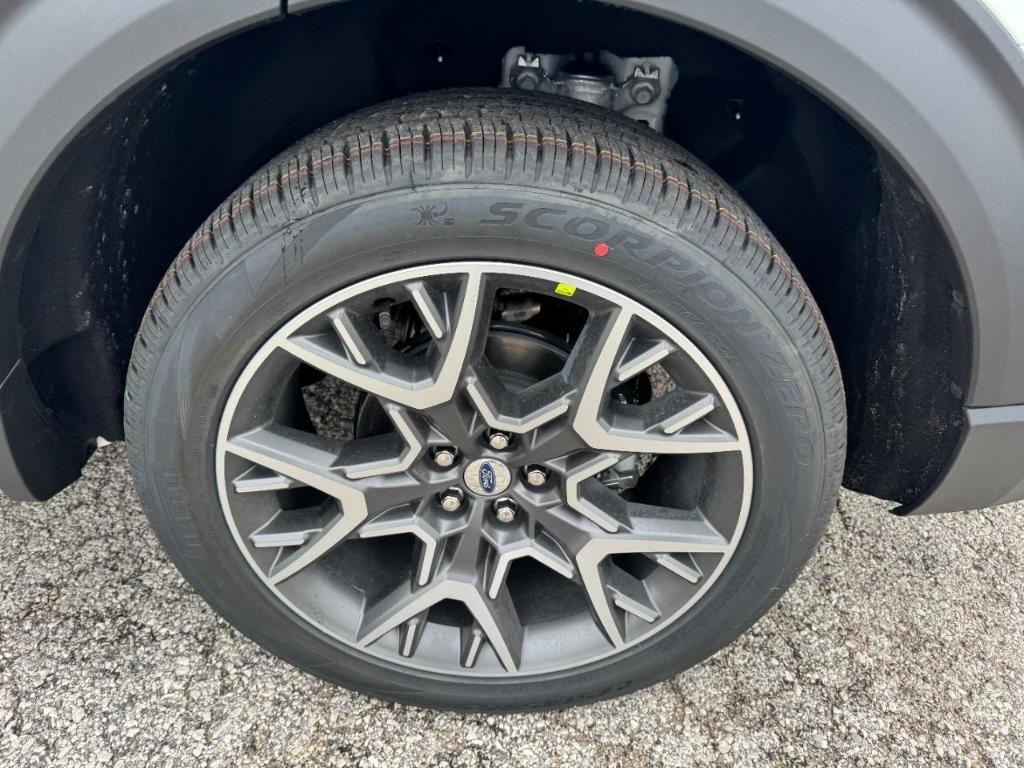 new 2025 Ford Explorer car, priced at $59,505