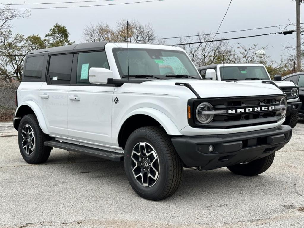 new 2024 Ford Bronco car, priced at $52,345