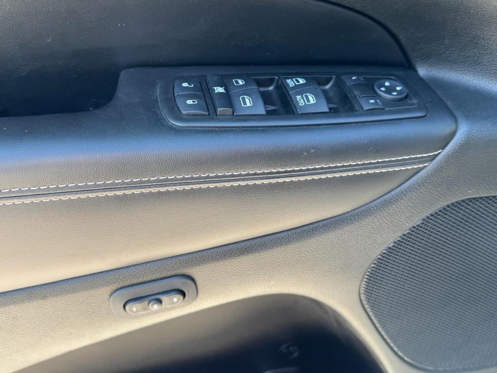 used 2014 Jeep Grand Cherokee car, priced at $14,990