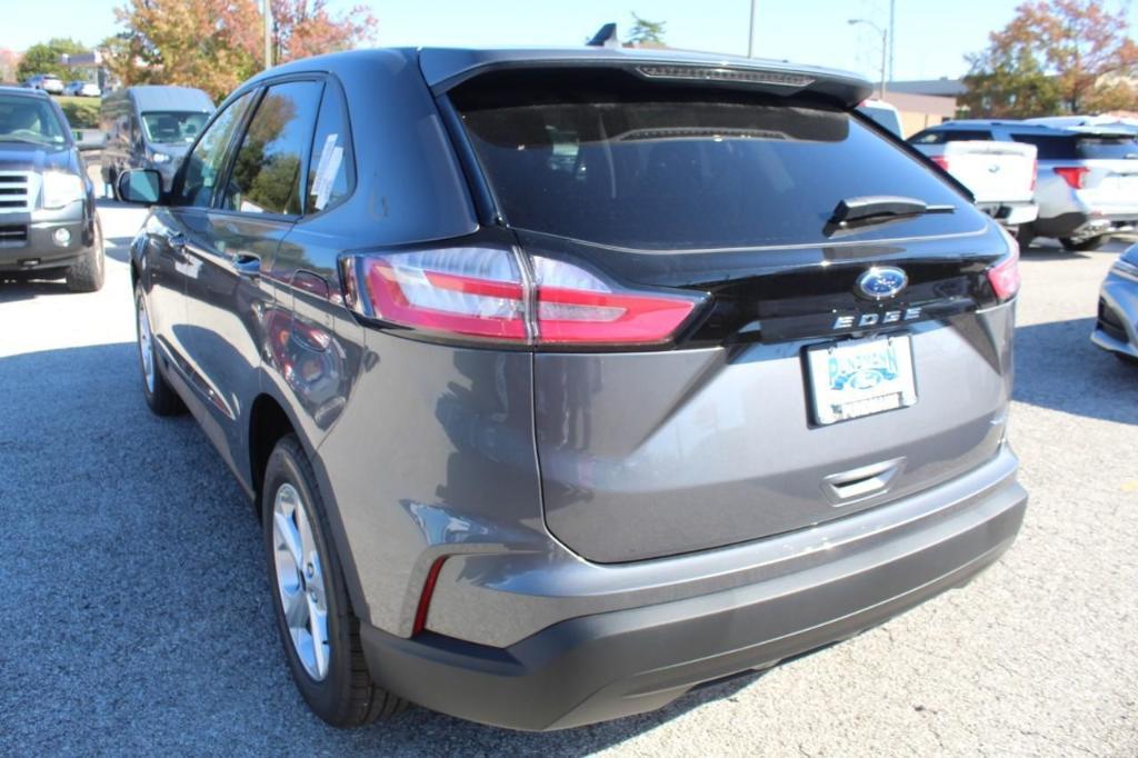 new 2024 Ford Edge car, priced at $29,970