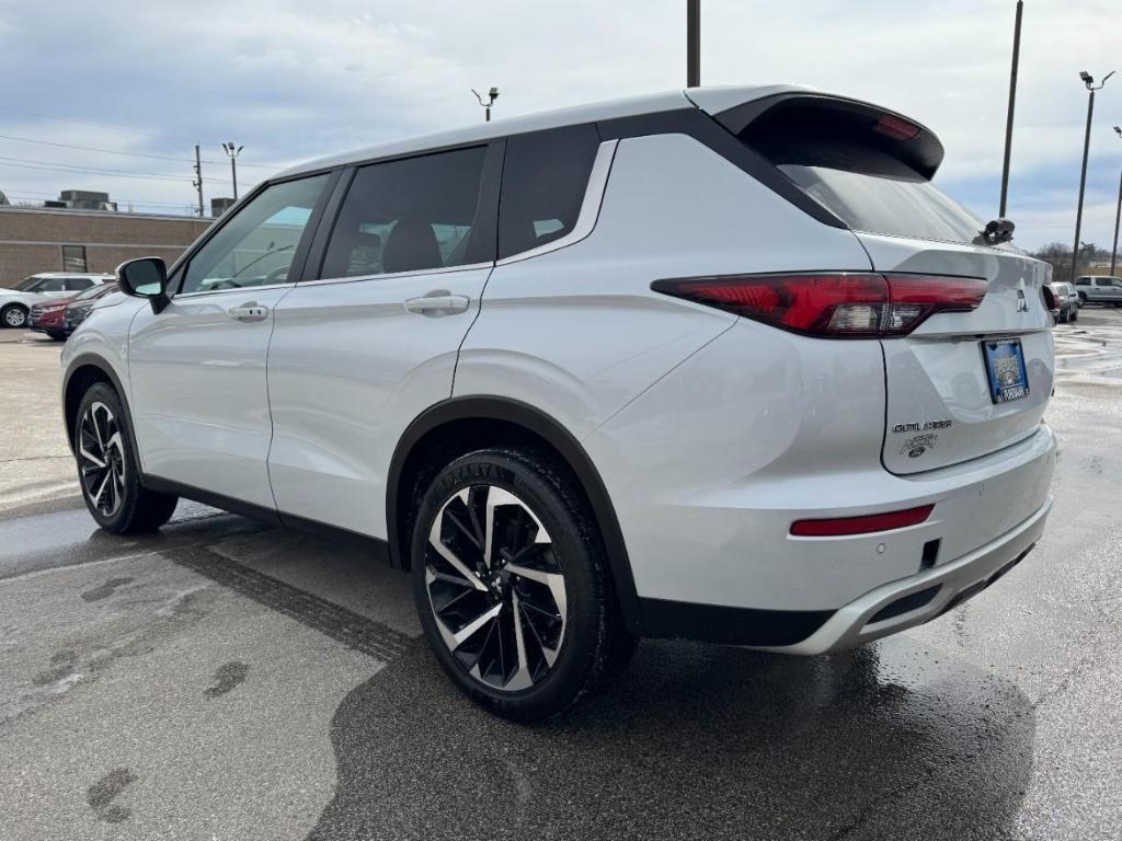 used 2023 Mitsubishi Outlander car, priced at $24,610