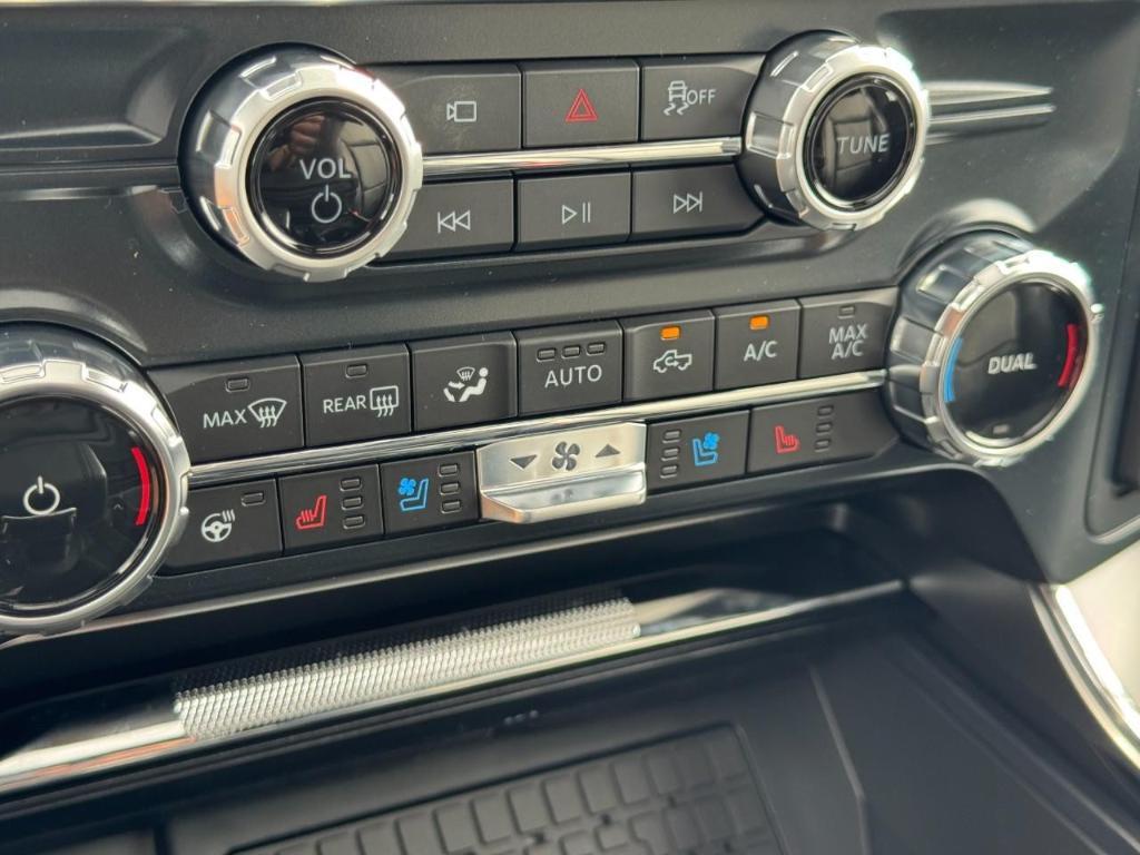 new 2025 Ford F-150 car, priced at $68,334