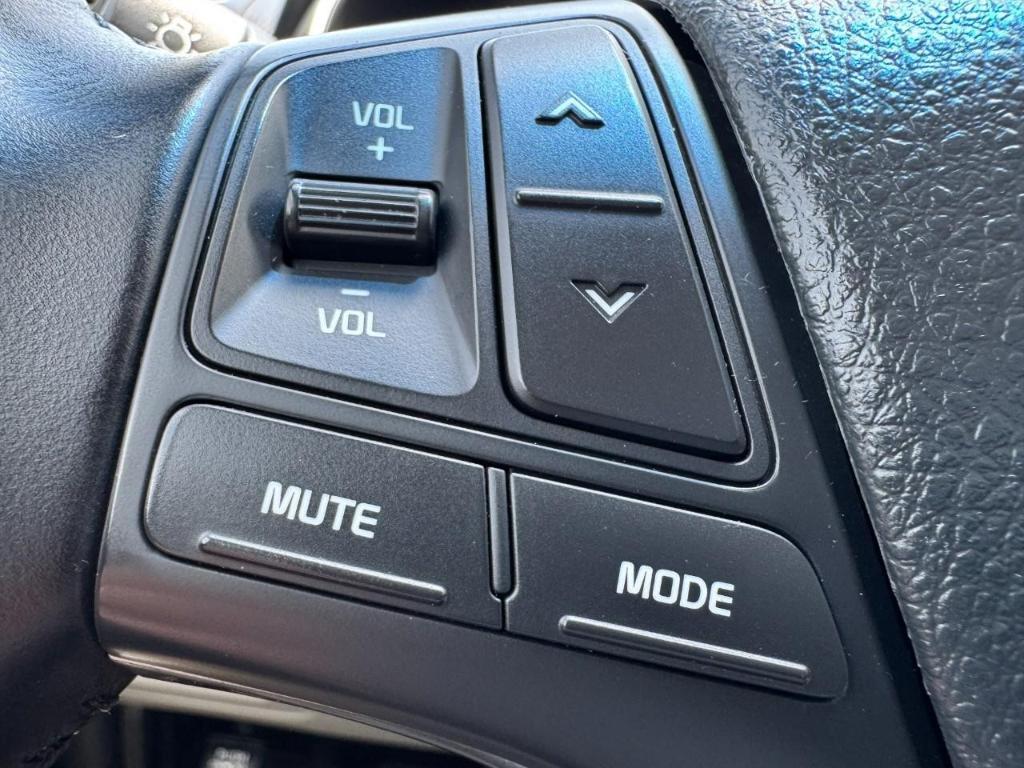 used 2014 Kia Sorento car, priced at $12,990