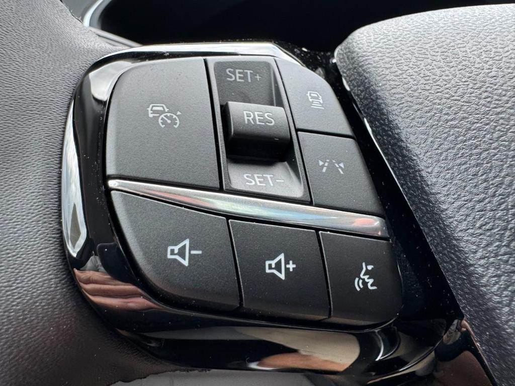 new 2025 Ford Escape car, priced at $37,975