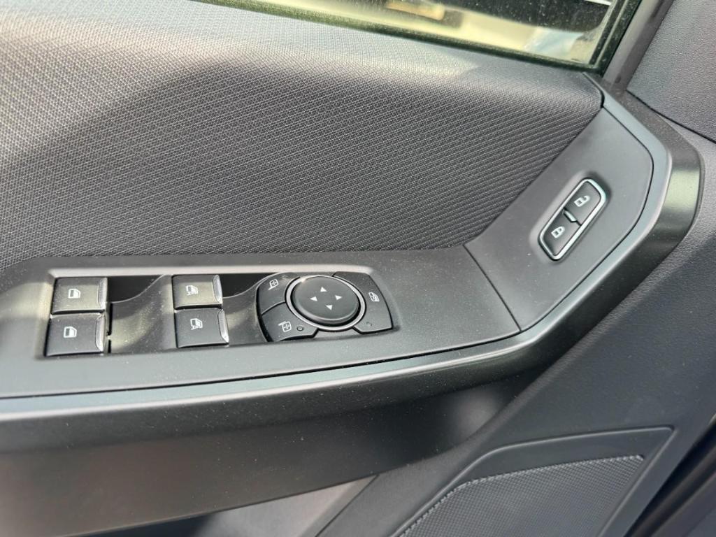 new 2025 Ford F-150 car, priced at $50,613