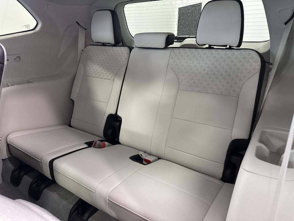 new 2025 GMC Acadia car, priced at $65,009