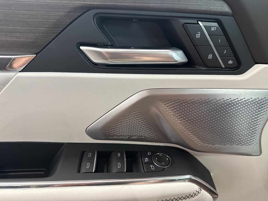 new 2025 GMC Acadia car, priced at $65,009