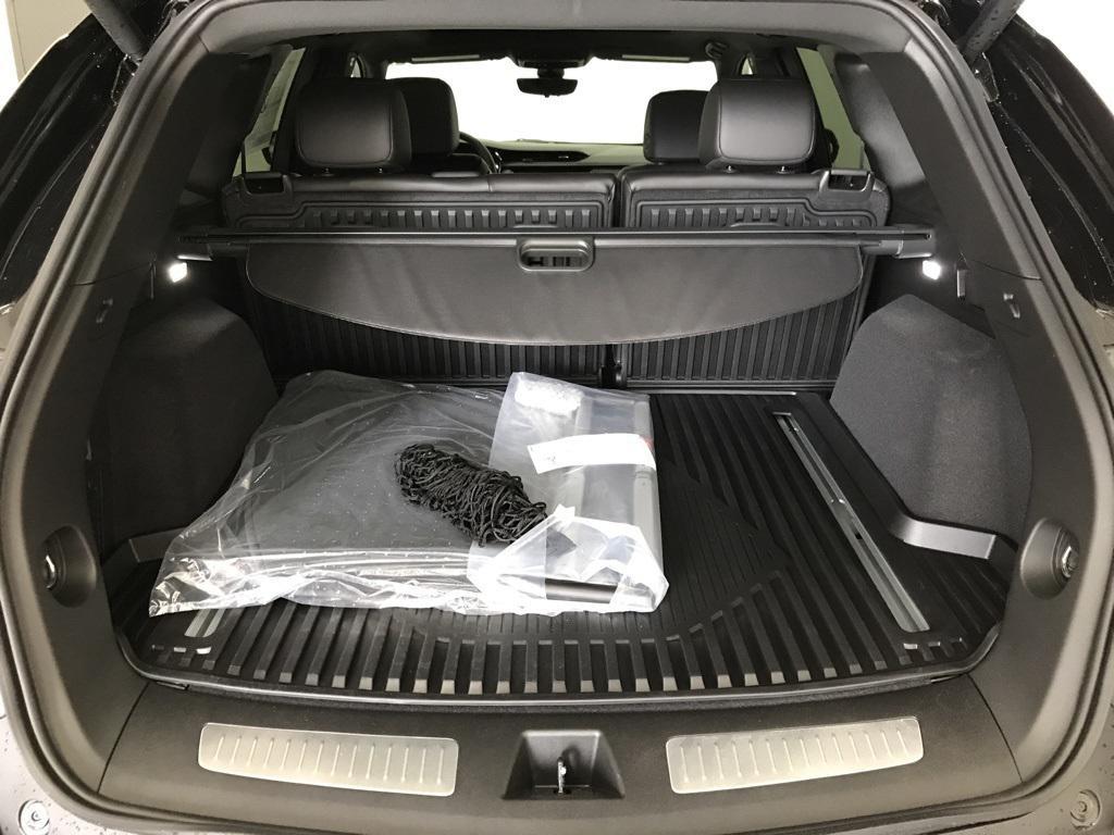 new 2025 Cadillac XT5 car, priced at $55,043