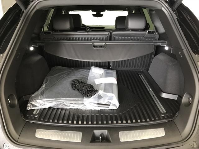 new 2025 Cadillac XT5 car, priced at $59,960