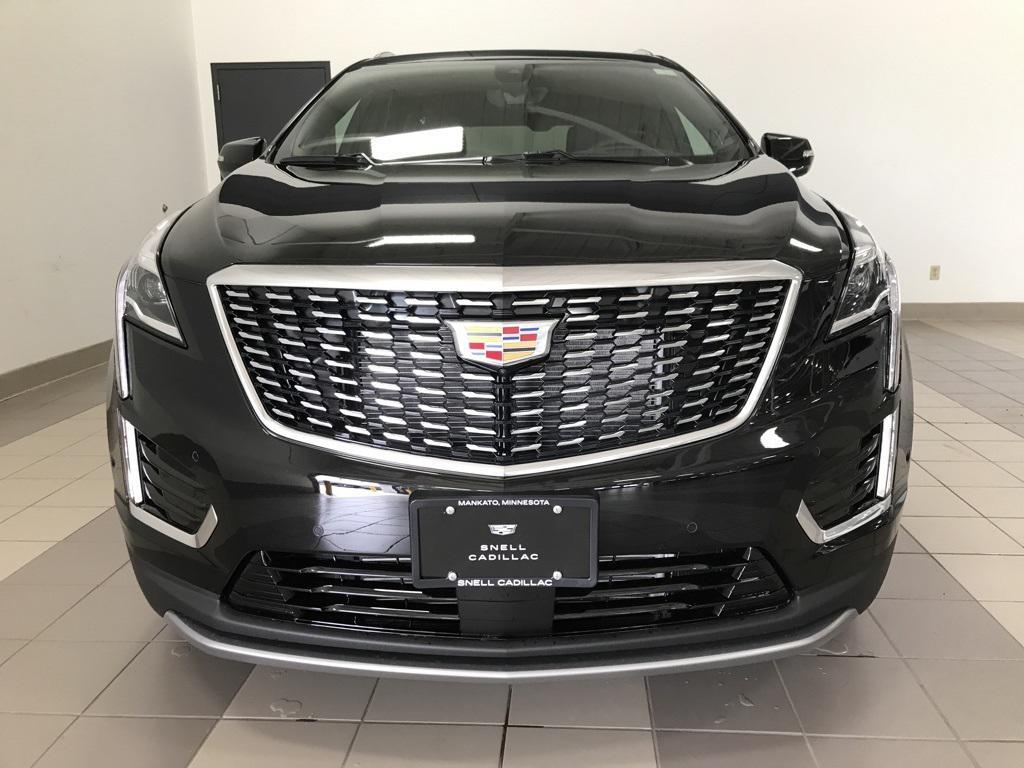 new 2025 Cadillac XT5 car, priced at $55,043