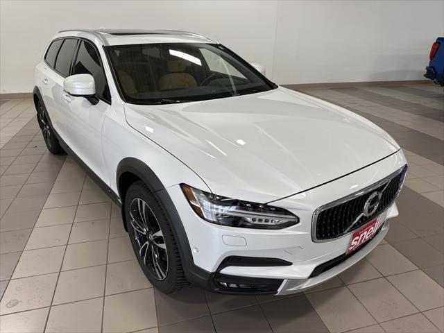 used 2018 Volvo V90 Cross Country car, priced at $29,668