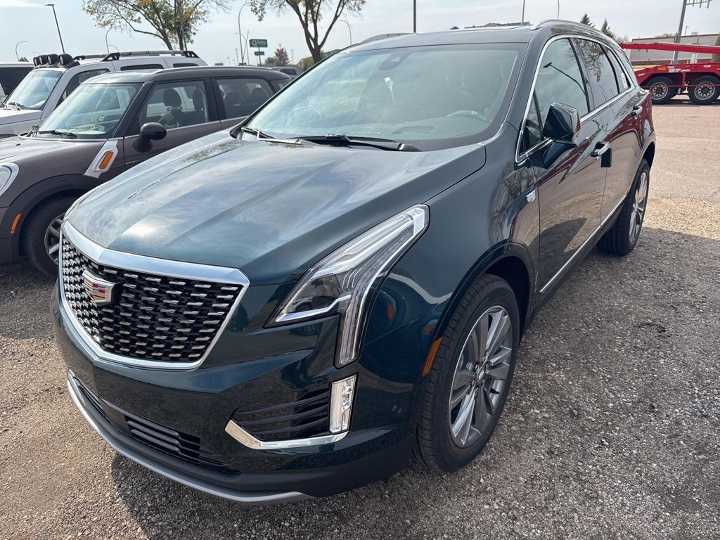 new 2025 Cadillac XT5 car, priced at $61,435