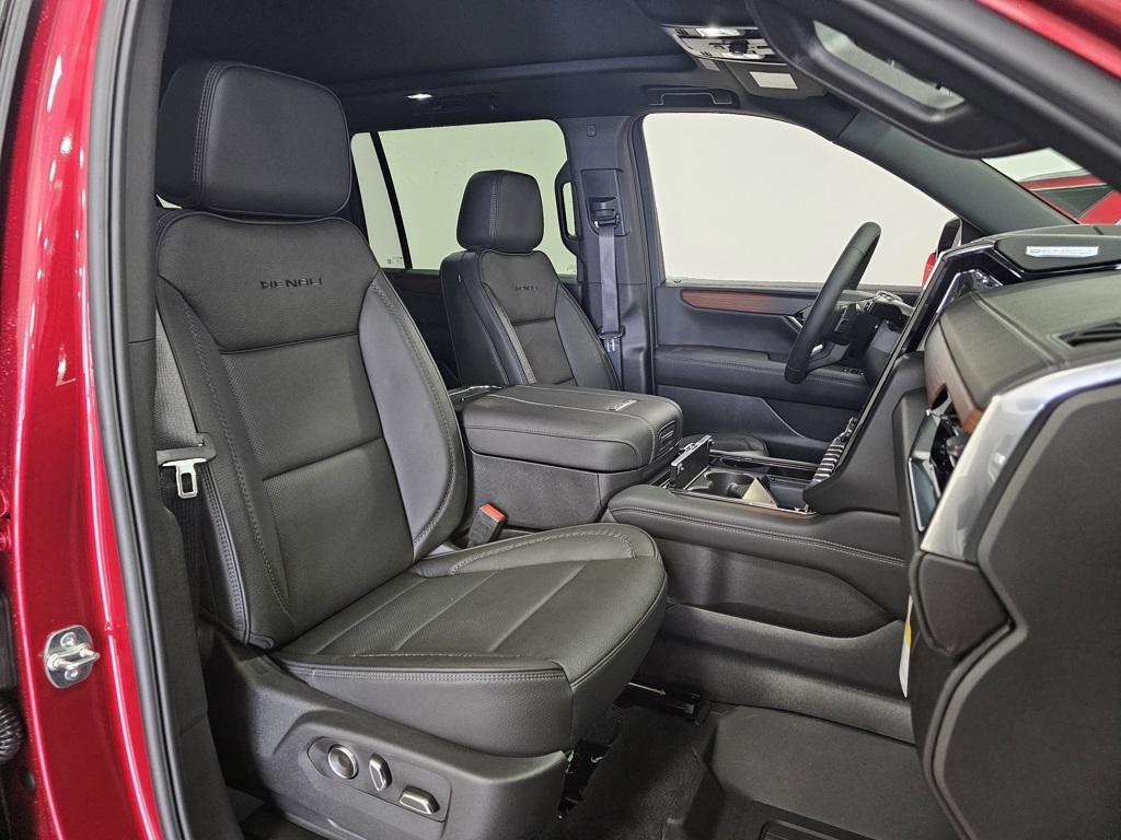 new 2025 GMC Yukon XL car, priced at $93,205