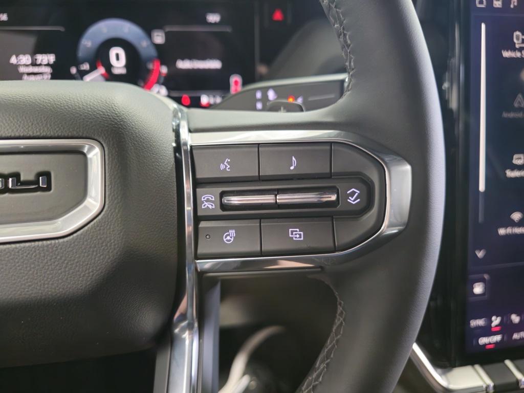 new 2025 GMC Yukon XL car, priced at $93,205