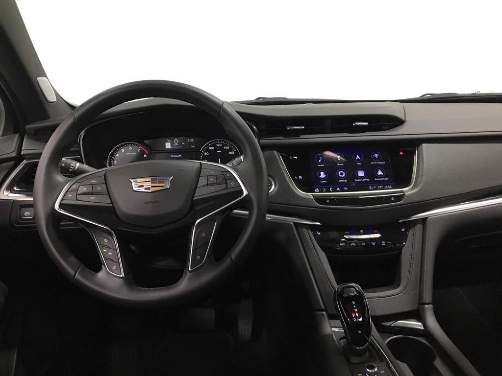 used 2025 Cadillac XT5 car, priced at $47,430