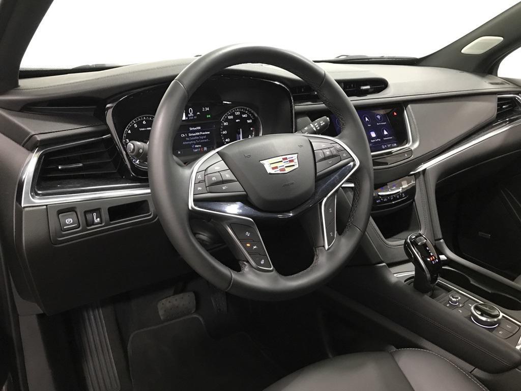 used 2025 Cadillac XT5 car, priced at $47,430