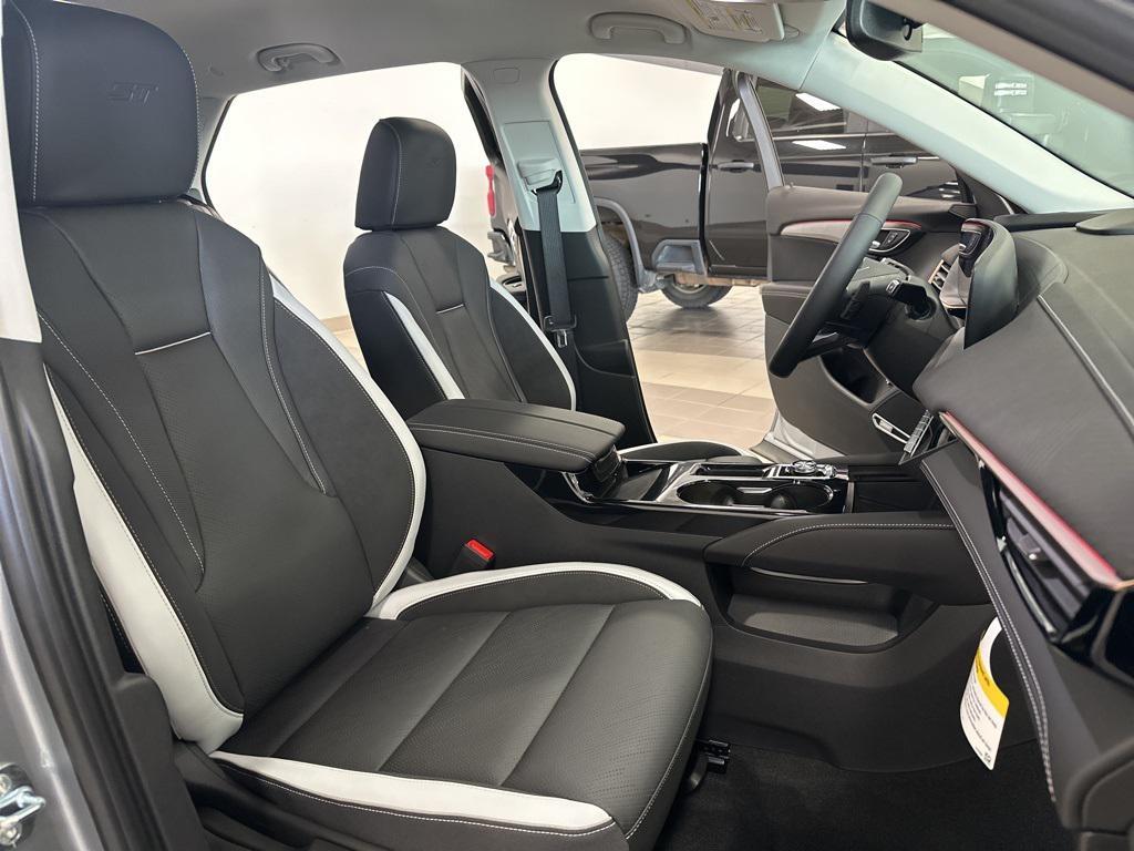 new 2025 Buick Envision car, priced at $44,240