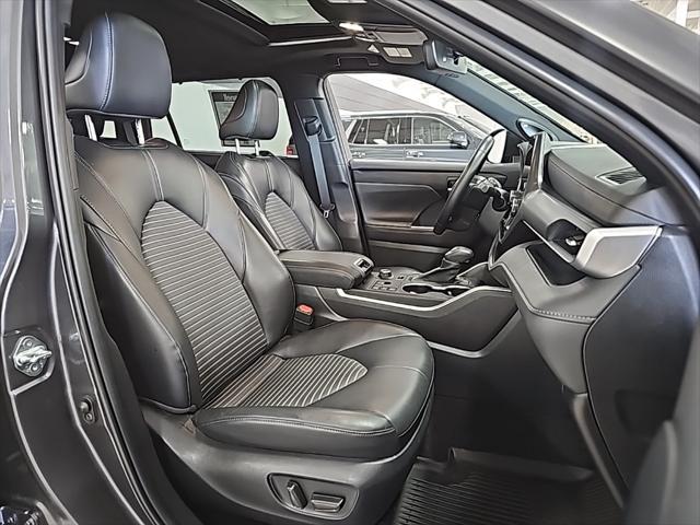 used 2023 Toyota Highlander car, priced at $37,439