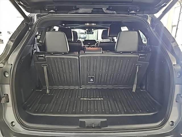 used 2023 Toyota Highlander car, priced at $37,439