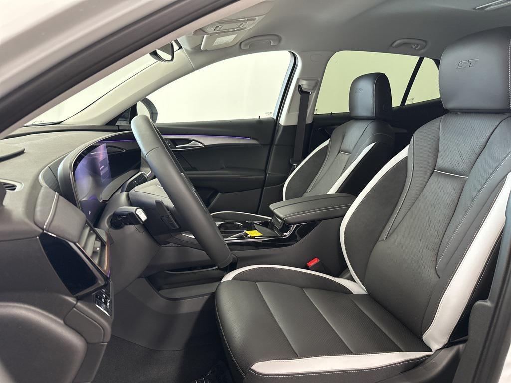 new 2025 Buick Envision car, priced at $41,451