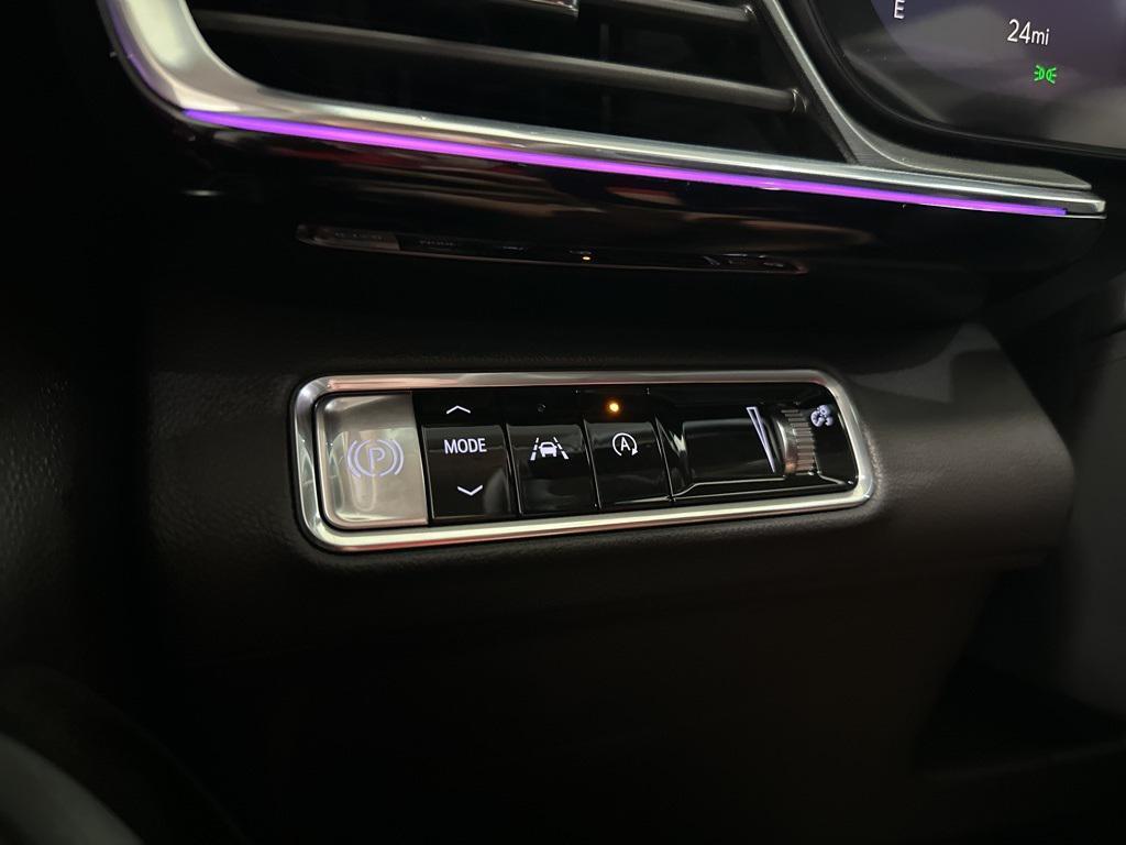 new 2025 Buick Envision car, priced at $39,245