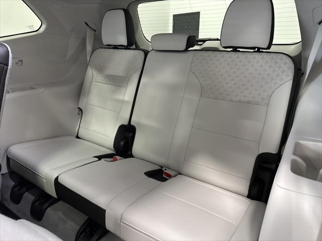 used 2024 GMC Acadia car, priced at $53,944
