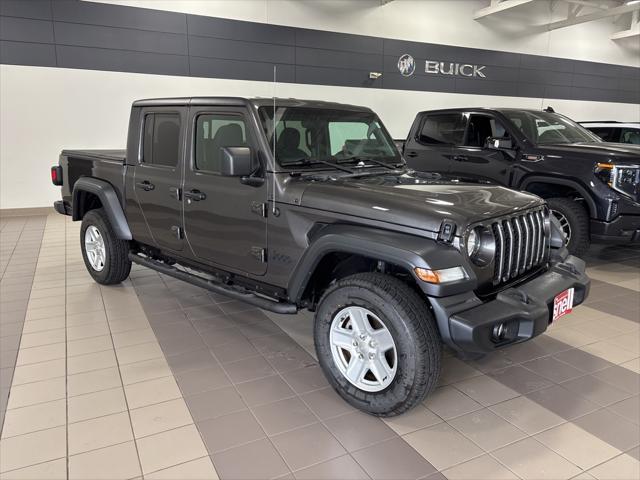used 2020 Jeep Gladiator car, priced at $28,120