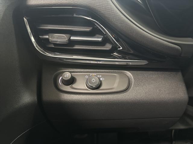 new 2025 Buick Envista car, priced at $31,735