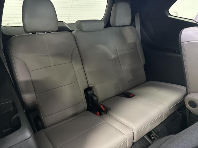 new 2025 GMC Acadia car, priced at $50,025