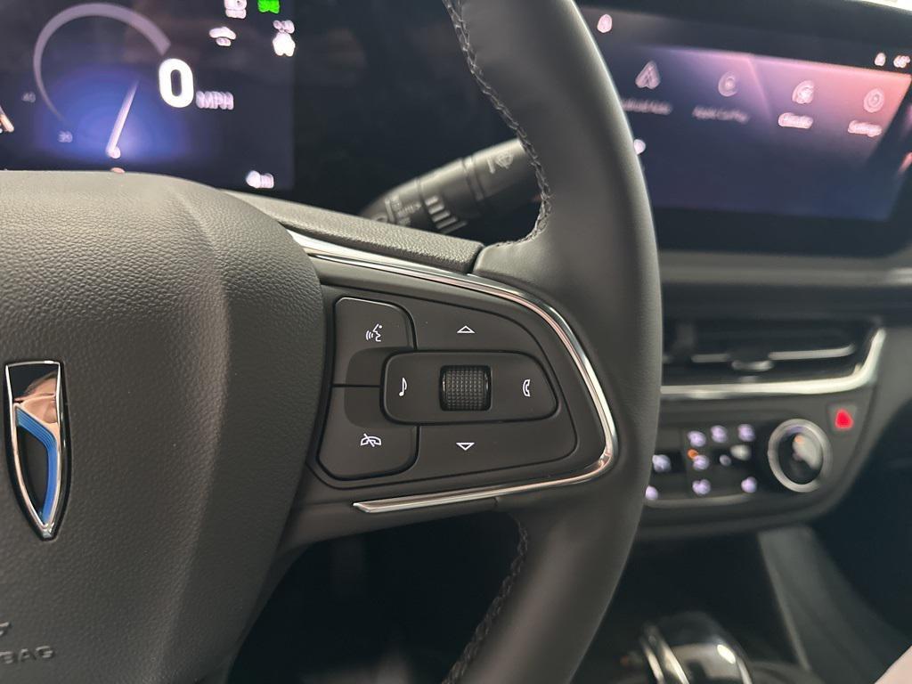 new 2025 Buick Envista car, priced at $26,671