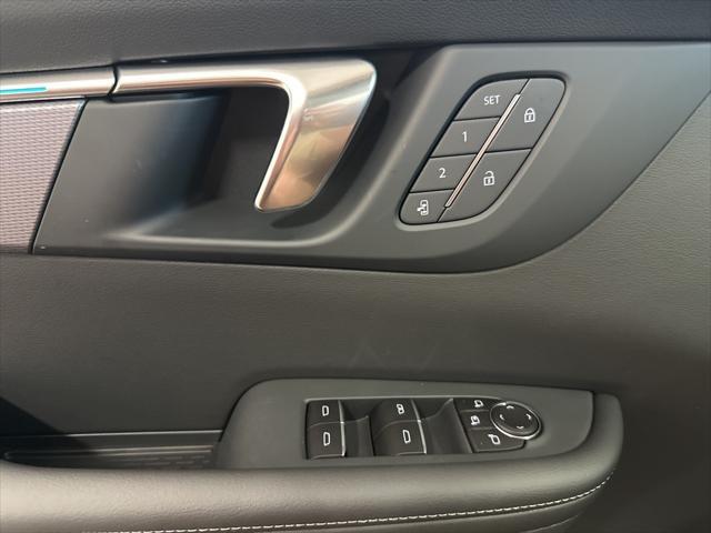 new 2025 Buick Enclave car, priced at $58,250
