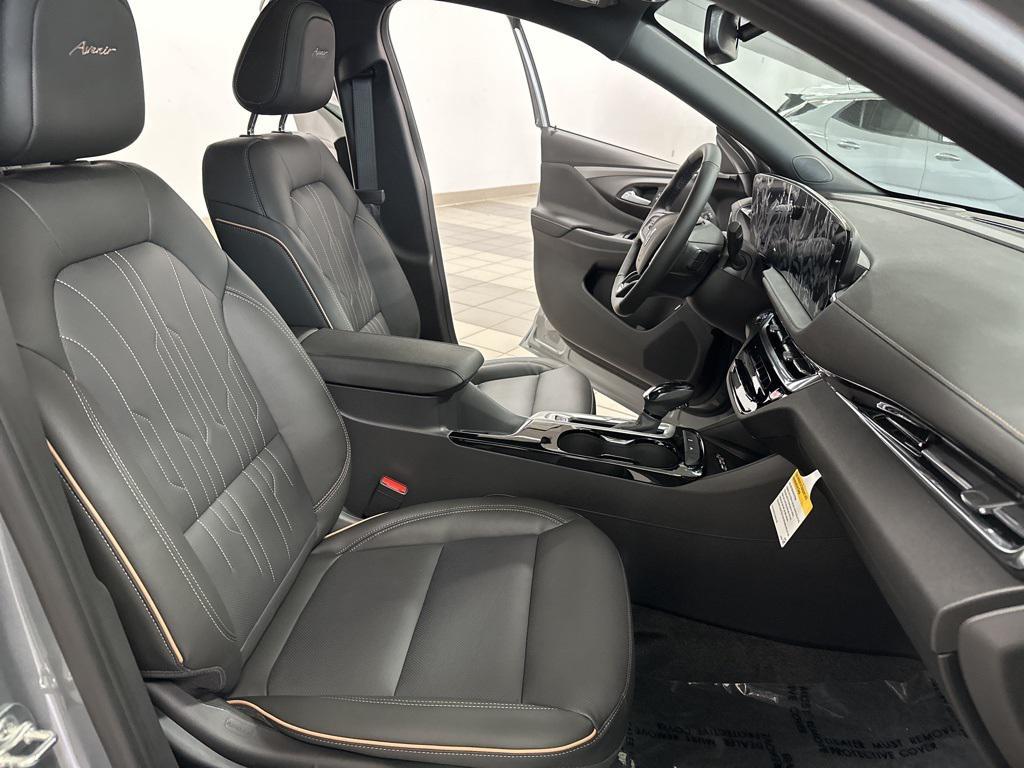 new 2025 Buick Envista car, priced at $26,286