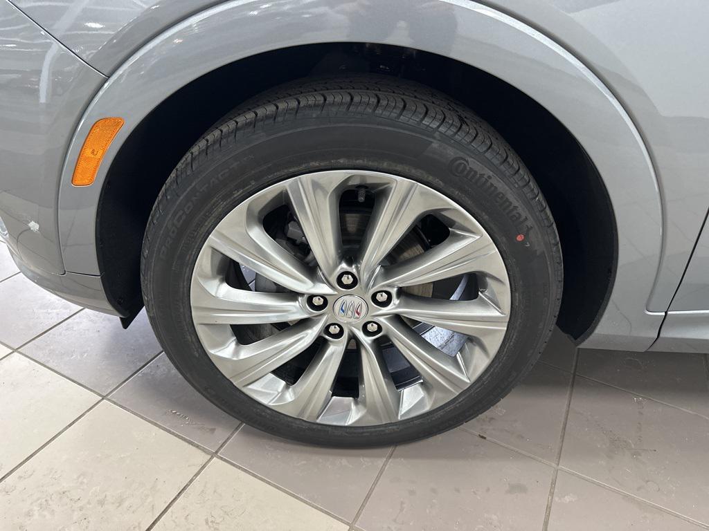 new 2025 Buick Envista car, priced at $26,286