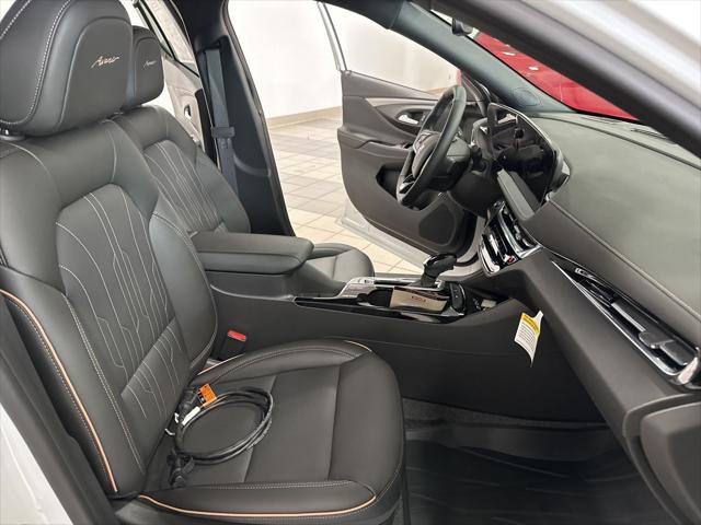 new 2025 Buick Envista car, priced at $32,560