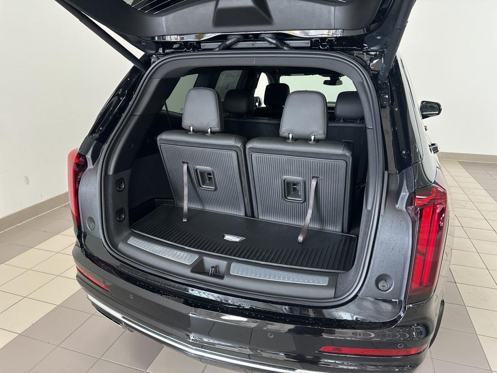 new 2025 Cadillac XT6 car, priced at $55,063