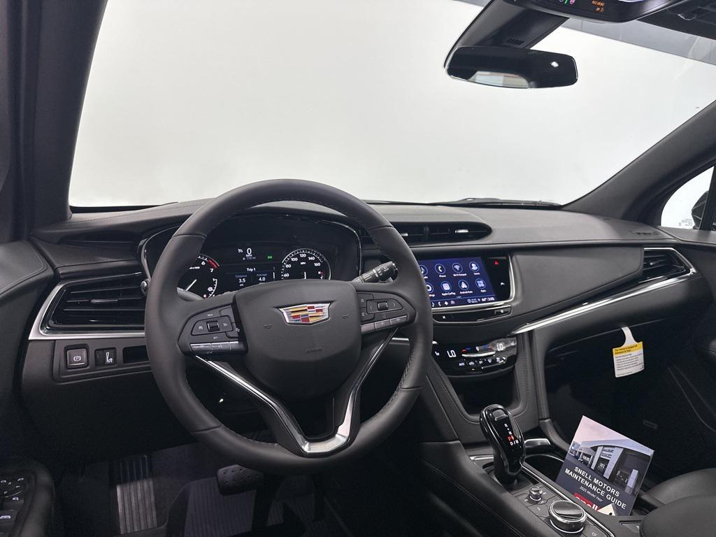 new 2025 Cadillac XT6 car, priced at $55,063
