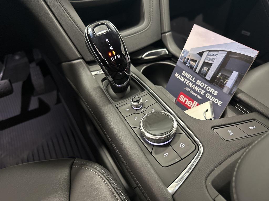 new 2025 Cadillac XT6 car, priced at $55,063