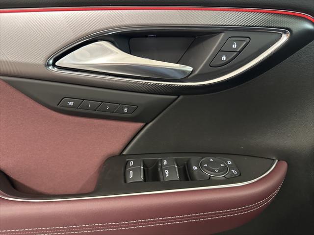 new 2025 Buick Envision car, priced at $43,240