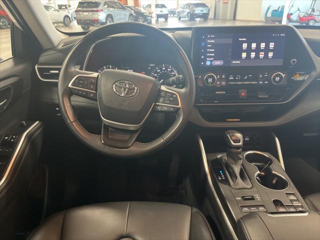 used 2023 Toyota Highlander car, priced at $41,710