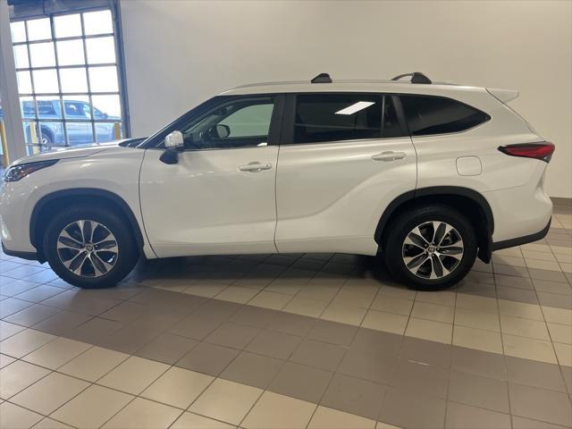 used 2023 Toyota Highlander car, priced at $41,710