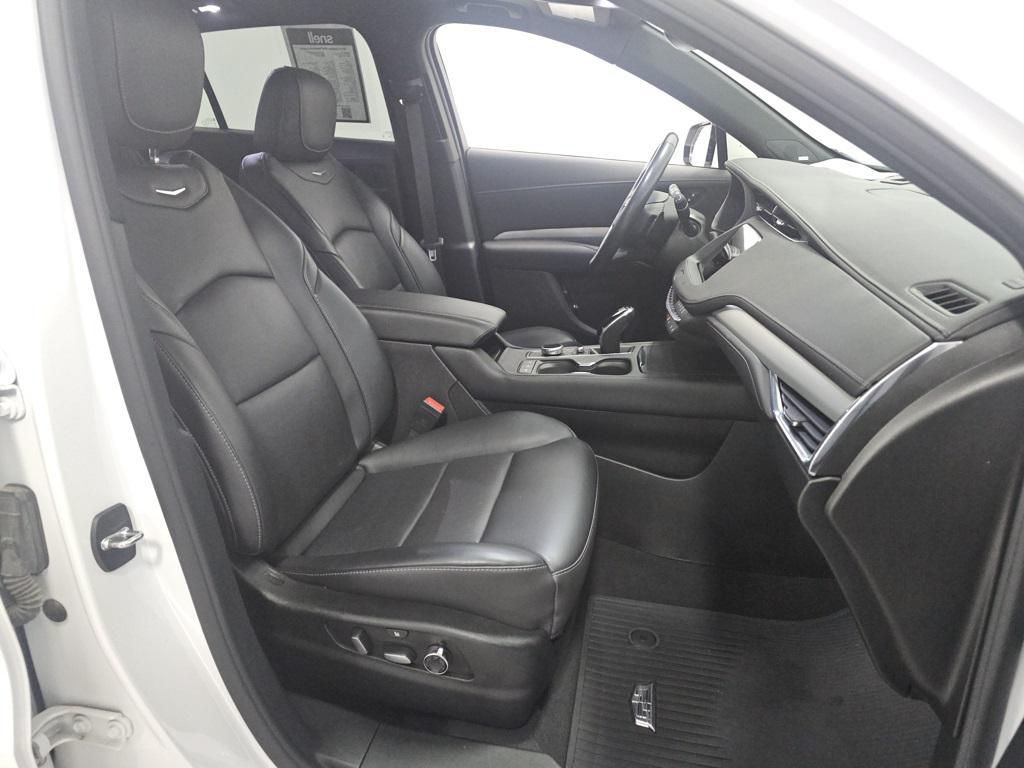 used 2021 Cadillac XT4 car, priced at $29,424