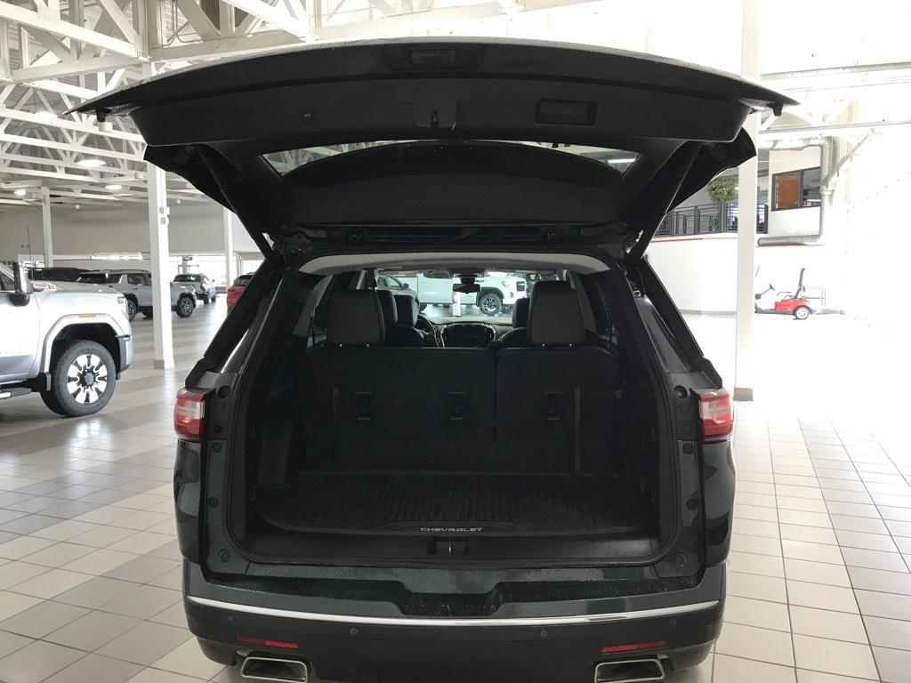 used 2021 Chevrolet Traverse car, priced at $32,272