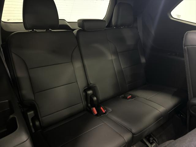 new 2025 Buick Enclave car, priced at $51,230