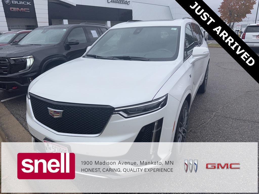 used 2024 Cadillac XT6 car, priced at $51,869