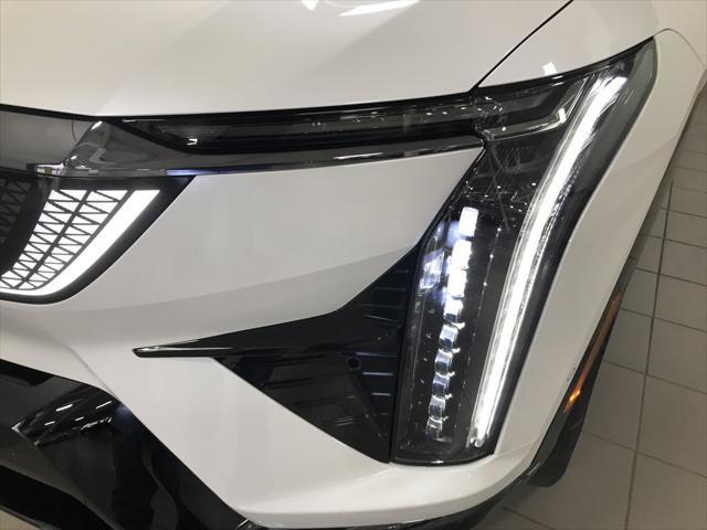 new 2025 Cadillac OPTIQ car, priced at $59,615