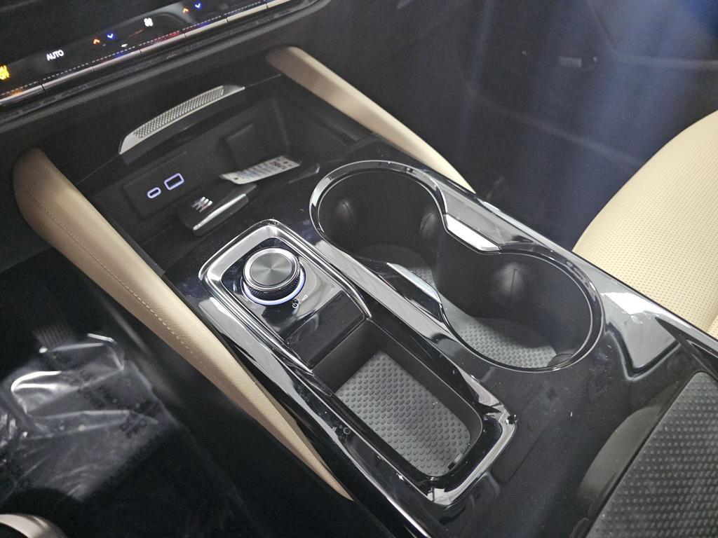 new 2025 Buick Envision car, priced at $39,740